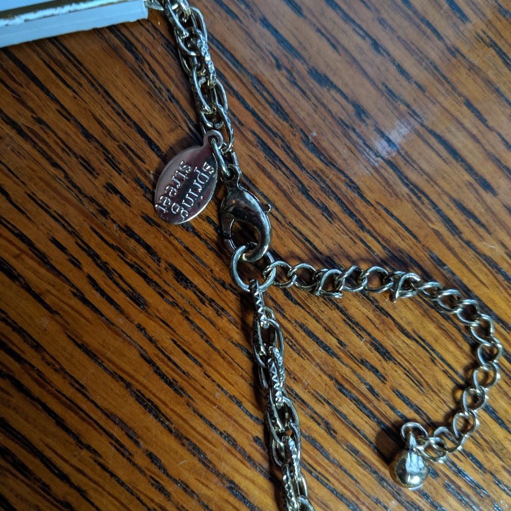 Necklace Gold Flowers Spring Street Jewelry - Picture 6 of 7